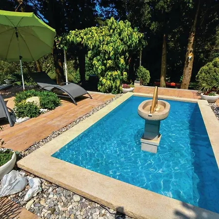 Cozy In Portoroz With Kitchen Lucija